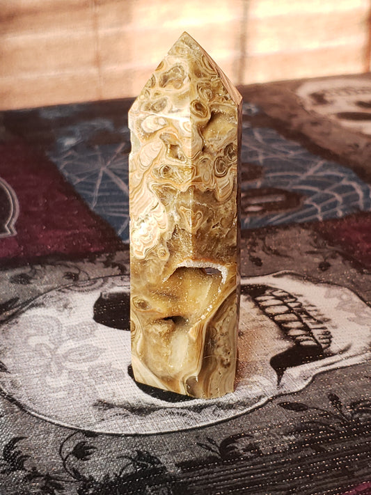 Amber Calcite Tower